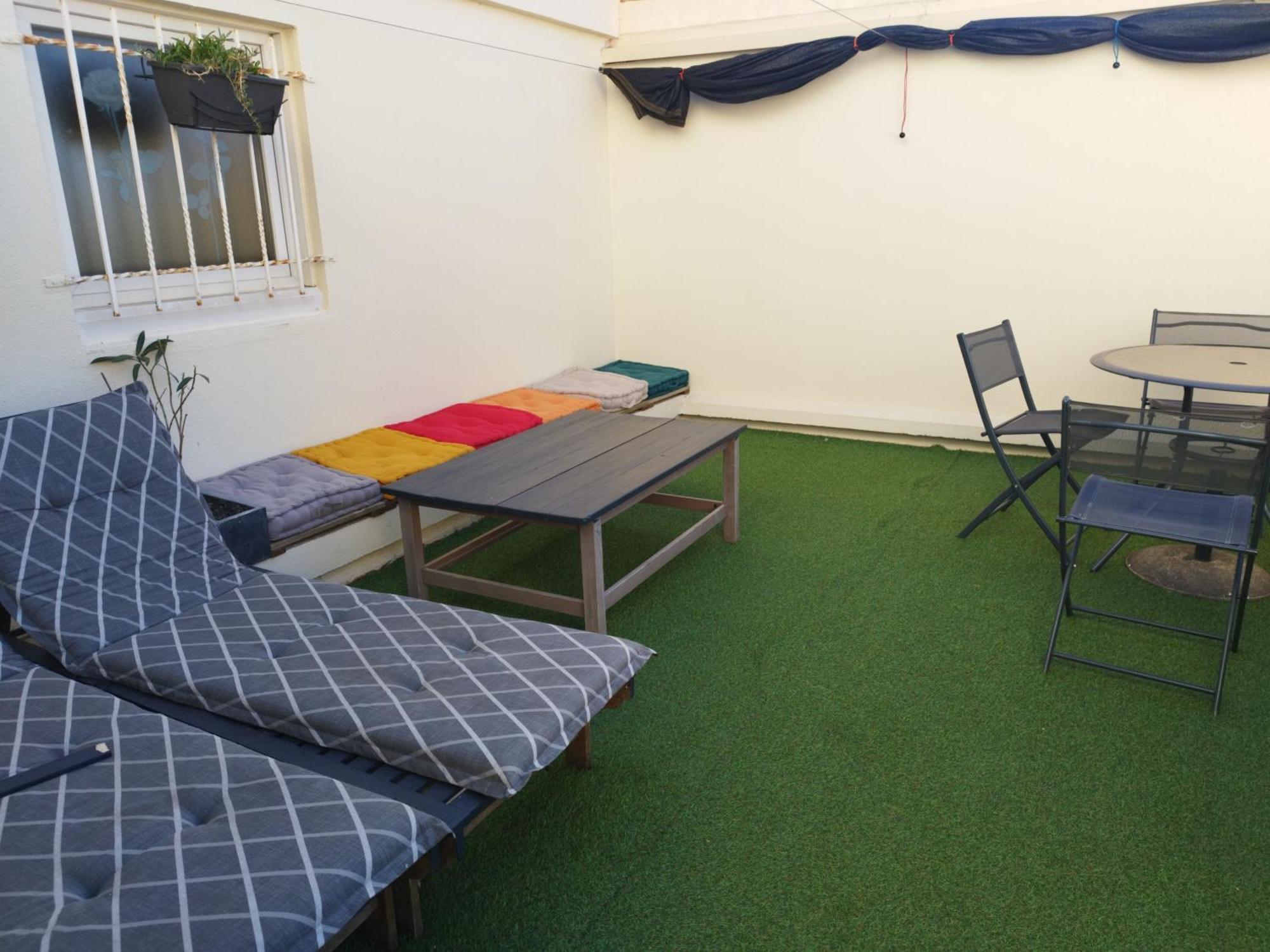 גרואיסאן Joli Appartement Avec Grande Et Belle Terrasse, Au Pied De La Plage Du Grazel! מראה חיצוני תמונה